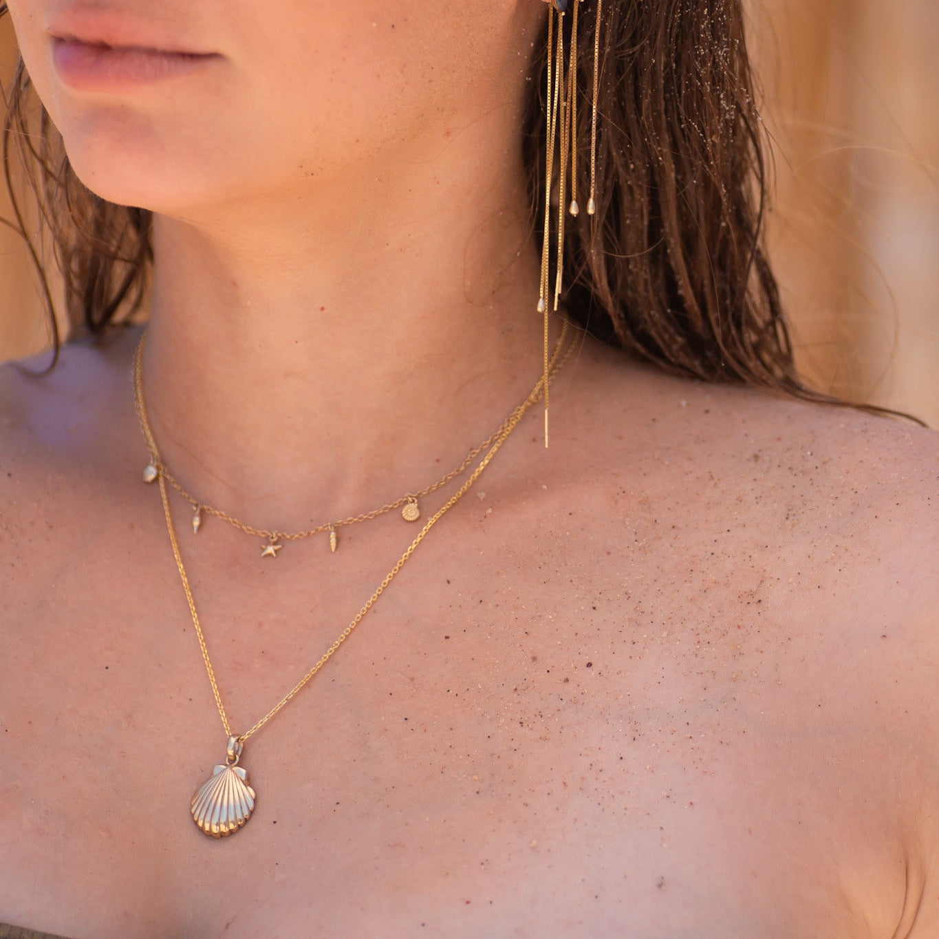 Scallop Seashell Pendant in 14K Gold