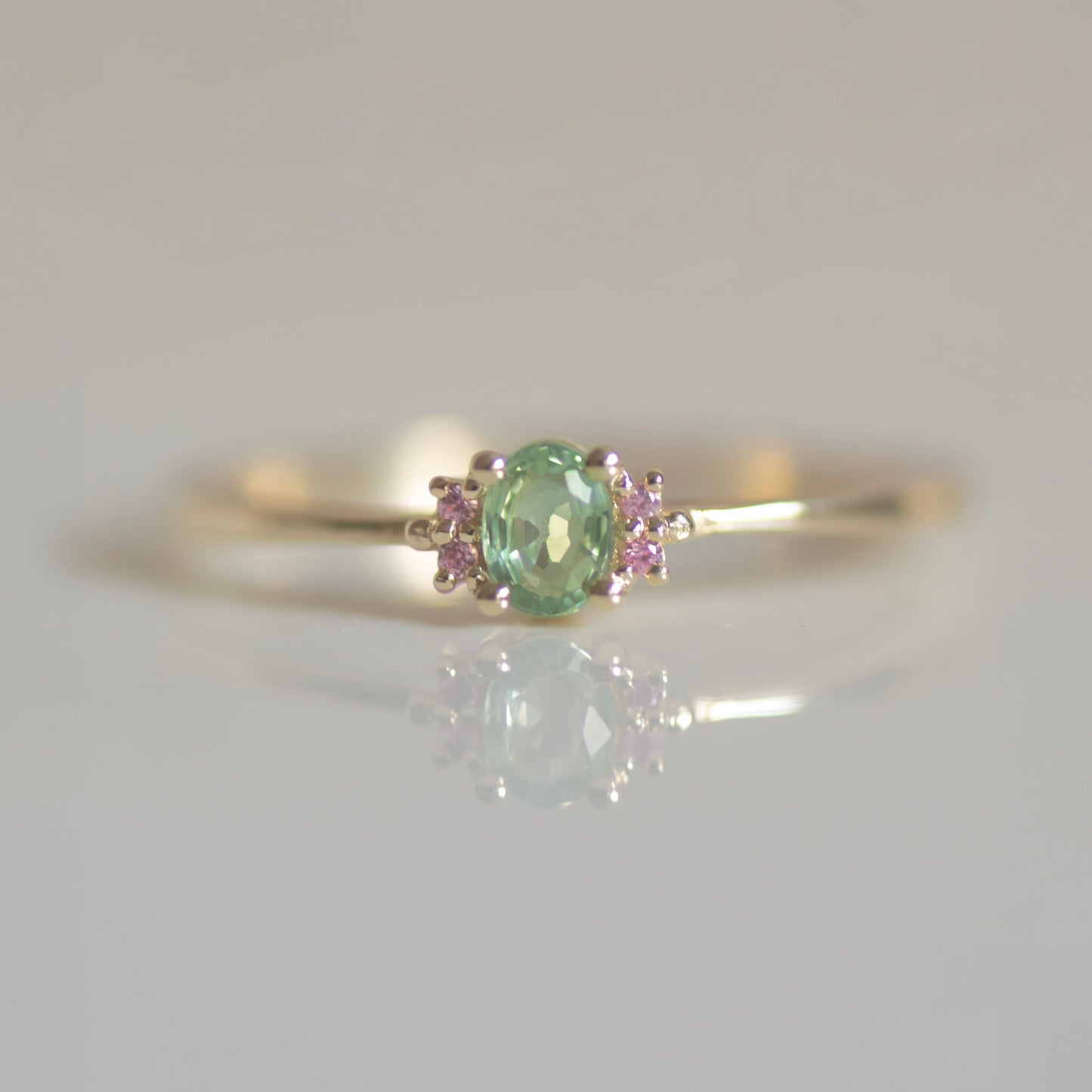Green & Pink Ivy