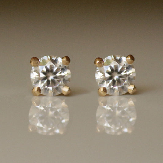 Diamond stud 0.30 ct